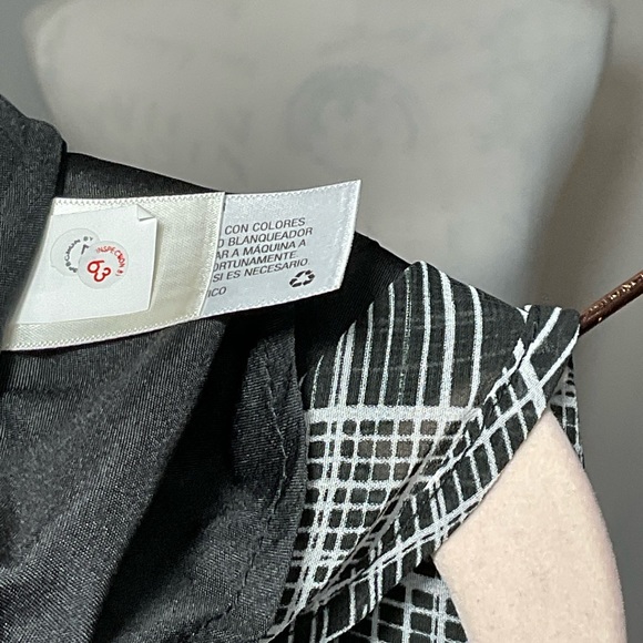 Andeawy Lady’s‎ Blc/Wht Sz M Dress. New Without a Tag Wanted To Ware but didn’t. - Picture 10 of 11